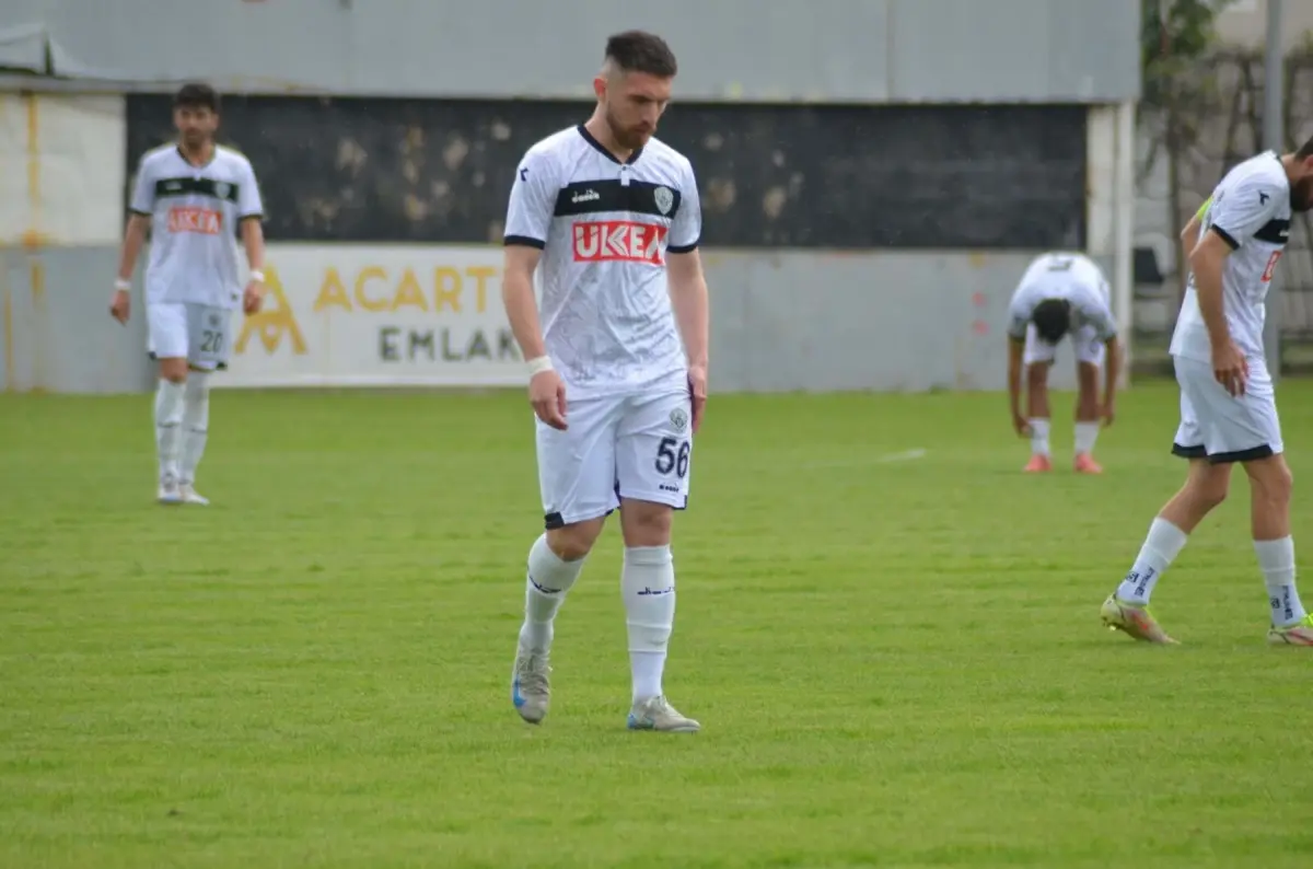 aydin-futbolunda-belirsizlikler-devam-ediyor-hBpTrnFN.jpg
