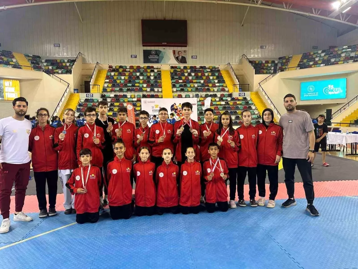 aydin-taekwondo-ekibi-anadolu-yildizlar-liginde-tarihi-muvaffakiyete-imza-atti-uKGNDHB7.jpg