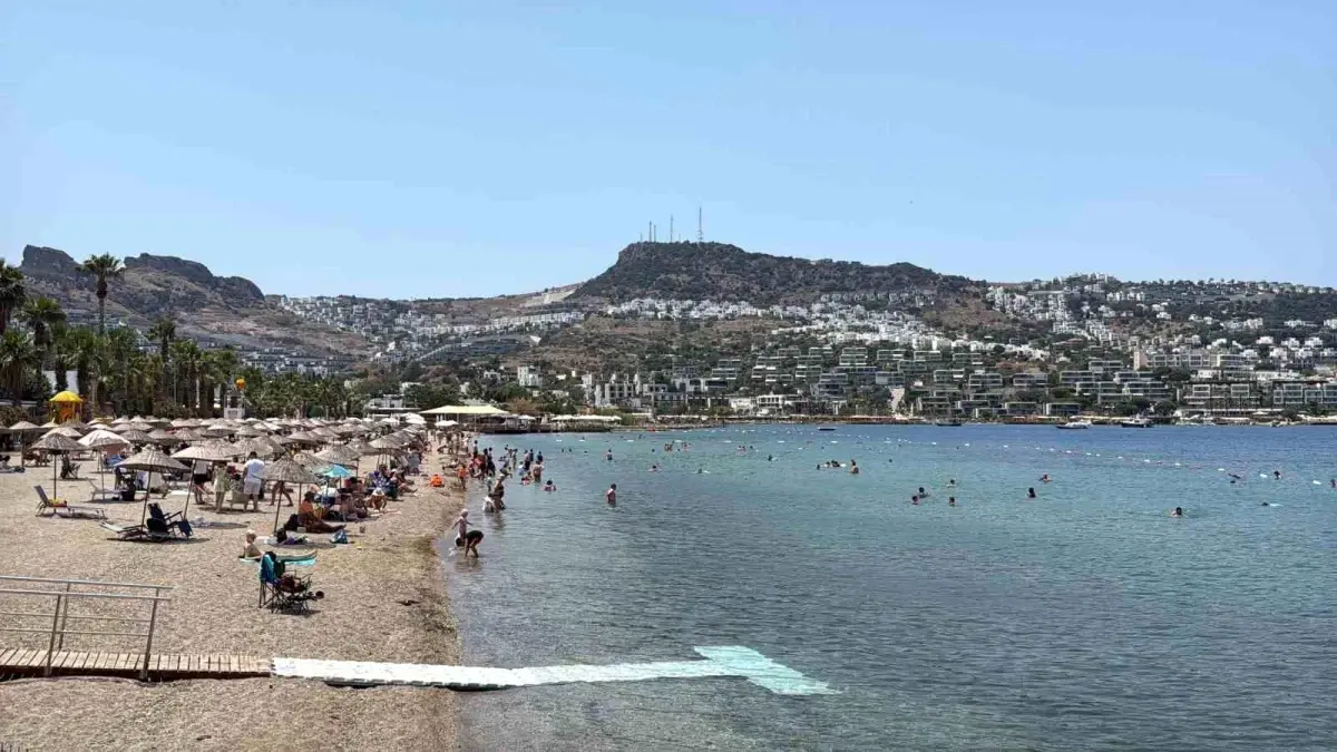 bodrum-kurban-bayraminda-yerli-turist-akinina-ugradi-LKyRztV1.jpg