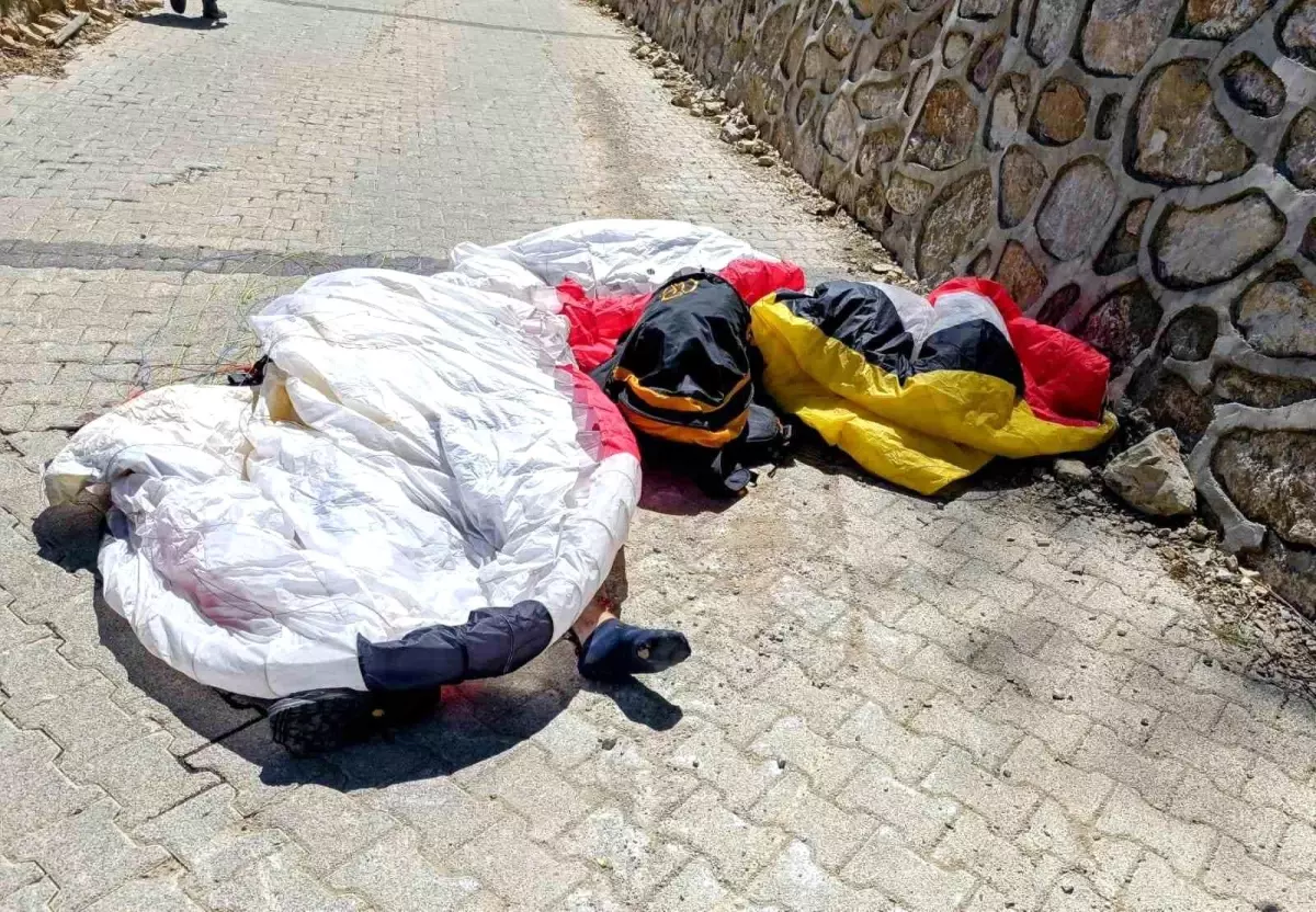 fethiyedeki-parasut-kazasinda-isvicreli-turist-hayatini-kaybetti-yRLI3zAs.jpg