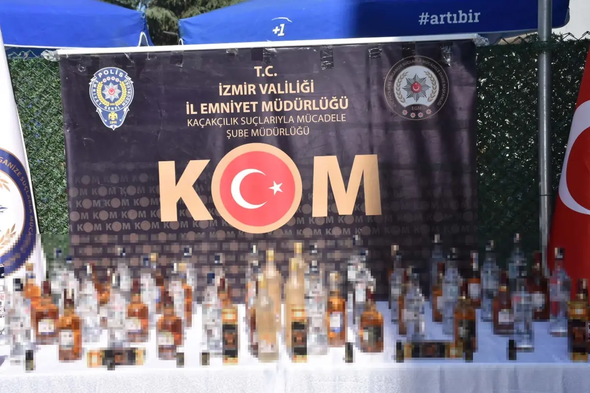 izmir-merkezli-duzmece-icki-operasyonu-13-milyon-tl-pahasinda-materyal-ele-gecirildi-j6lm72Dx.jpg