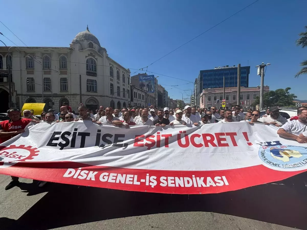 izmirde-calisanlar-grevin-5inci-gununde-VpnXj2Ni.jpg
