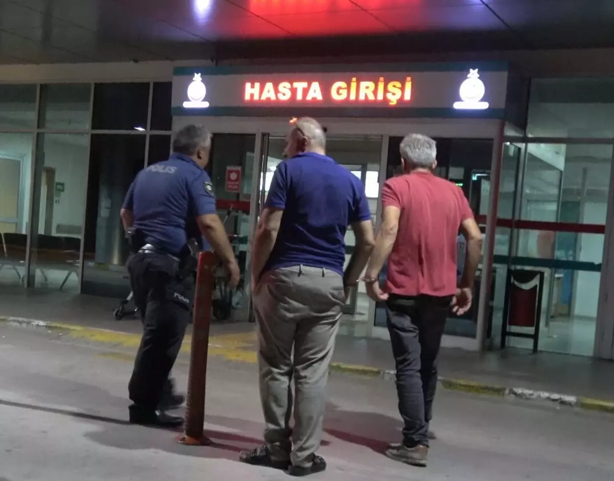 izmirde-ruhsatsiz-silah-operasyonu-3-gozalti-Txy25aLL.jpg