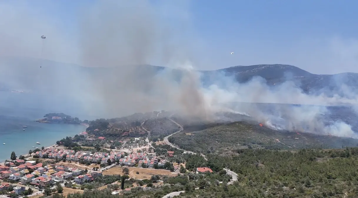 izmirdeki-orman-yangininda-iki-metruk-konut-ziyan-gordu-RYnicFLg.jpg