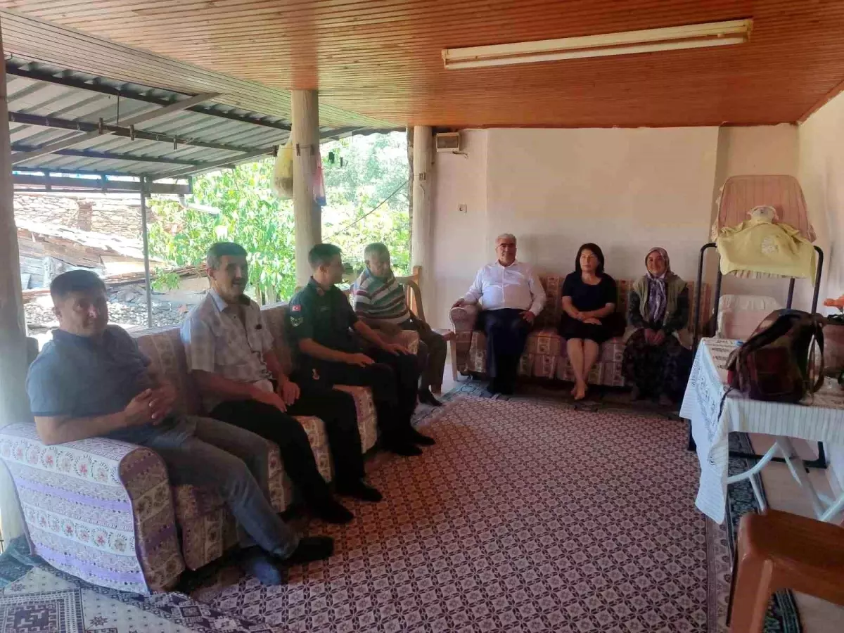 karacasuda-sehit-ailelerine-bayram-ziyareti-LcmmEd4Q.jpg