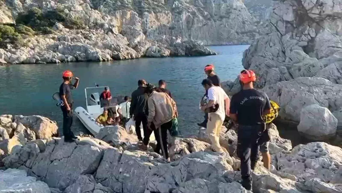 marmariste-gocmen-kacakciligi-operasyonu-15-sistemsiz-gocmen-yakalandi-DsdGmx9X.jpg