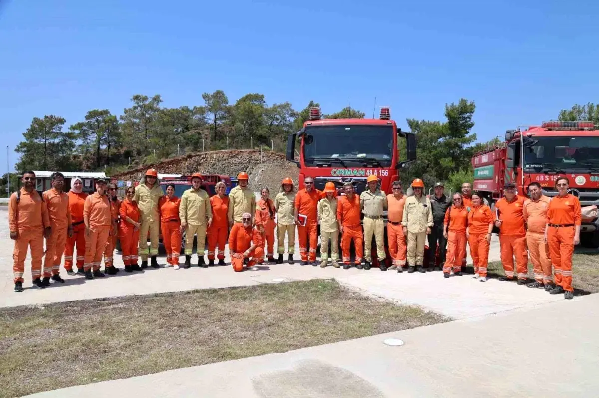 mugla-orman-bolge-muduru-yangin-gonulluleri-ile-toplanti-yapti-Qz5rKk3P.jpg