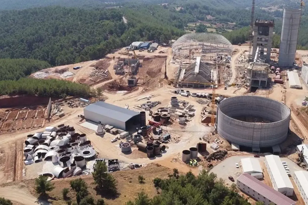 mugla-tarihinde-bir-ilk-valilik-cimento-fabrikasi-icin-belediye-dava-acti-82m2llMN.jpg