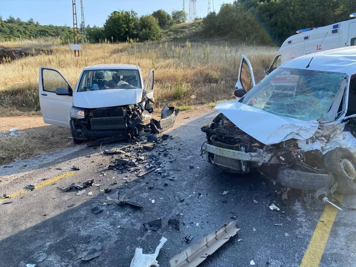 muglada-trafik-kazasi-3-yarali-ZaLI1T6p.jpg
