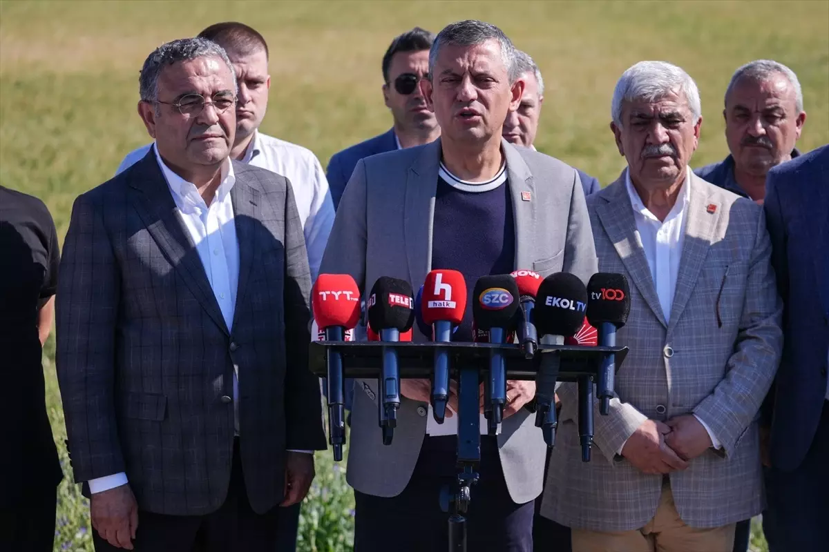ozgur-ozel-imamoglunu-cezaevinde-ziyaret-etti-gQmDmidL.jpg