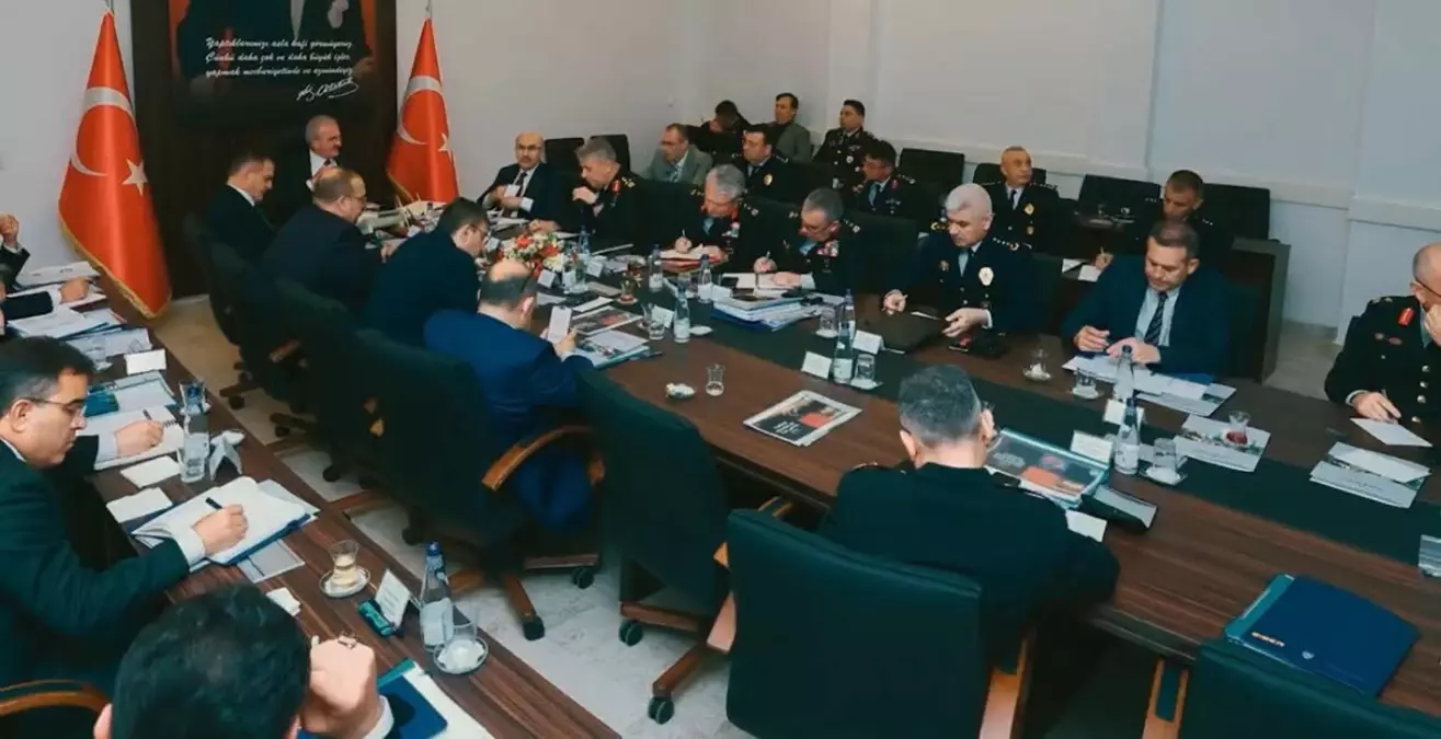 turizm-guvenligi-uyum-toplantisi-muglada-gerceklesti-t6Jz4Xvq.jpg