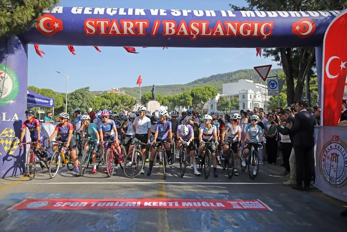 15-temmuz-sehitlerini-anma-ulusal-bisiklet-yol-yarisi-muglada-basladi-M2gxeU64.jpg