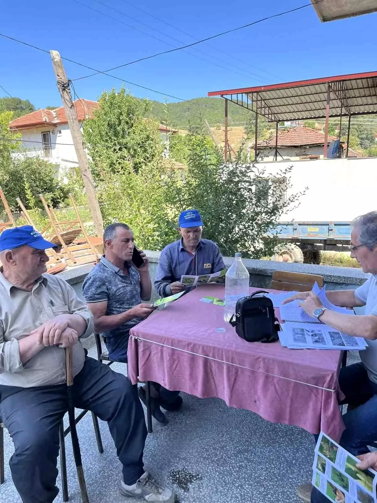 aydinda-domates-ureticilerine-ziyanli-denetimi-egitimi-vLRgPV3T.jpg