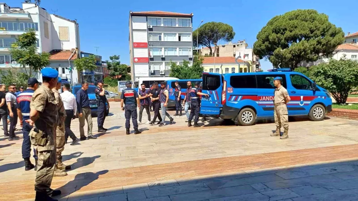 aydinda-gazinoda-cinayet-isleyen-5-kuskulu-adliyeye-sevk-edildi-qJ9nt6gP.jpg