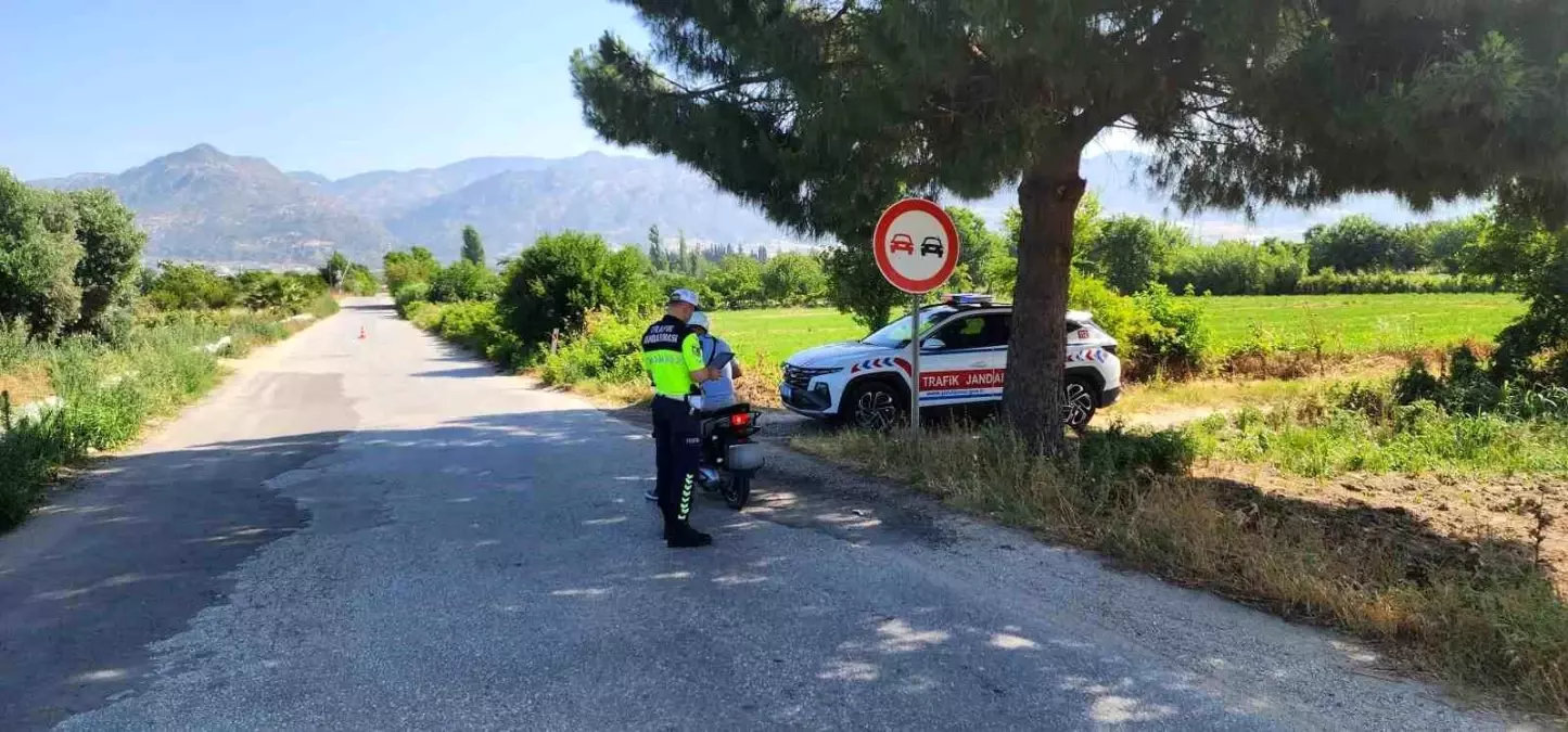 aydinda-motosiklet-kontrolleri-2-bin-66-arac-denetim-edildi-JiBuEBpl.jpg