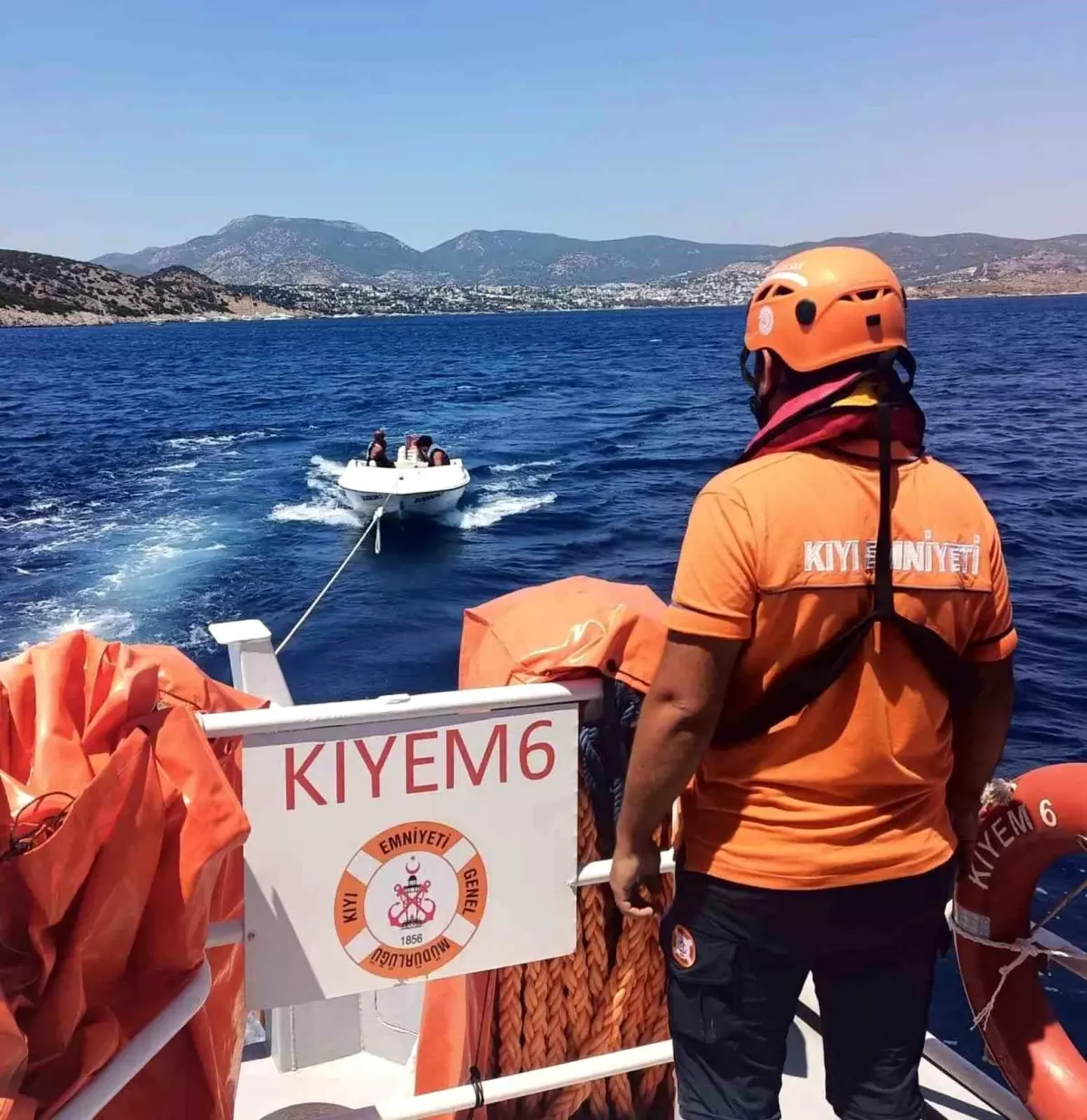bodrumda-makine-arizasi-sonrasi-suruklenen-tekne-kurtarildi-c78c5K74.jpg