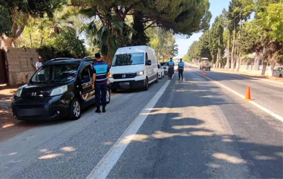 didim-senliginde-yapilan-denetimlerde-6-aranan-sahis-yakalandi-UjyKnQa8.jpg