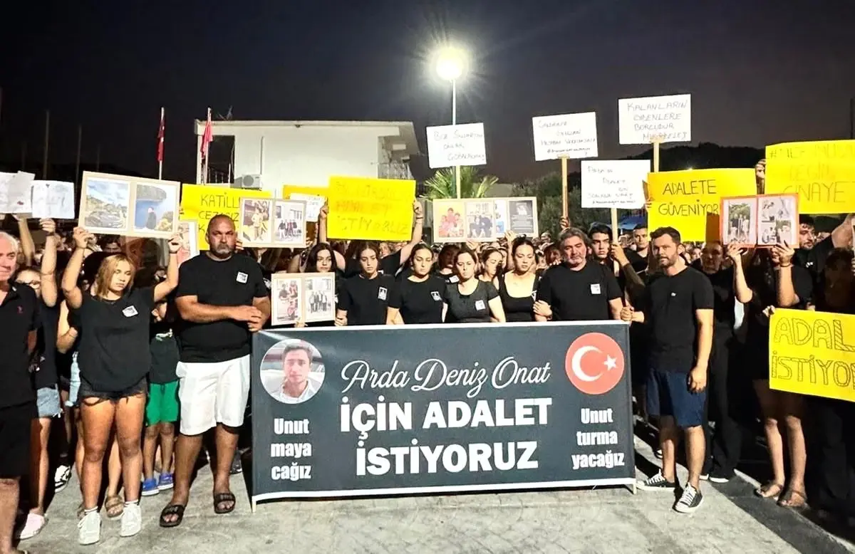 marmariste-arda-deniz-onat-icin-sessiz-yuruyus-duzenlendi-L1bYr7hB.jpg