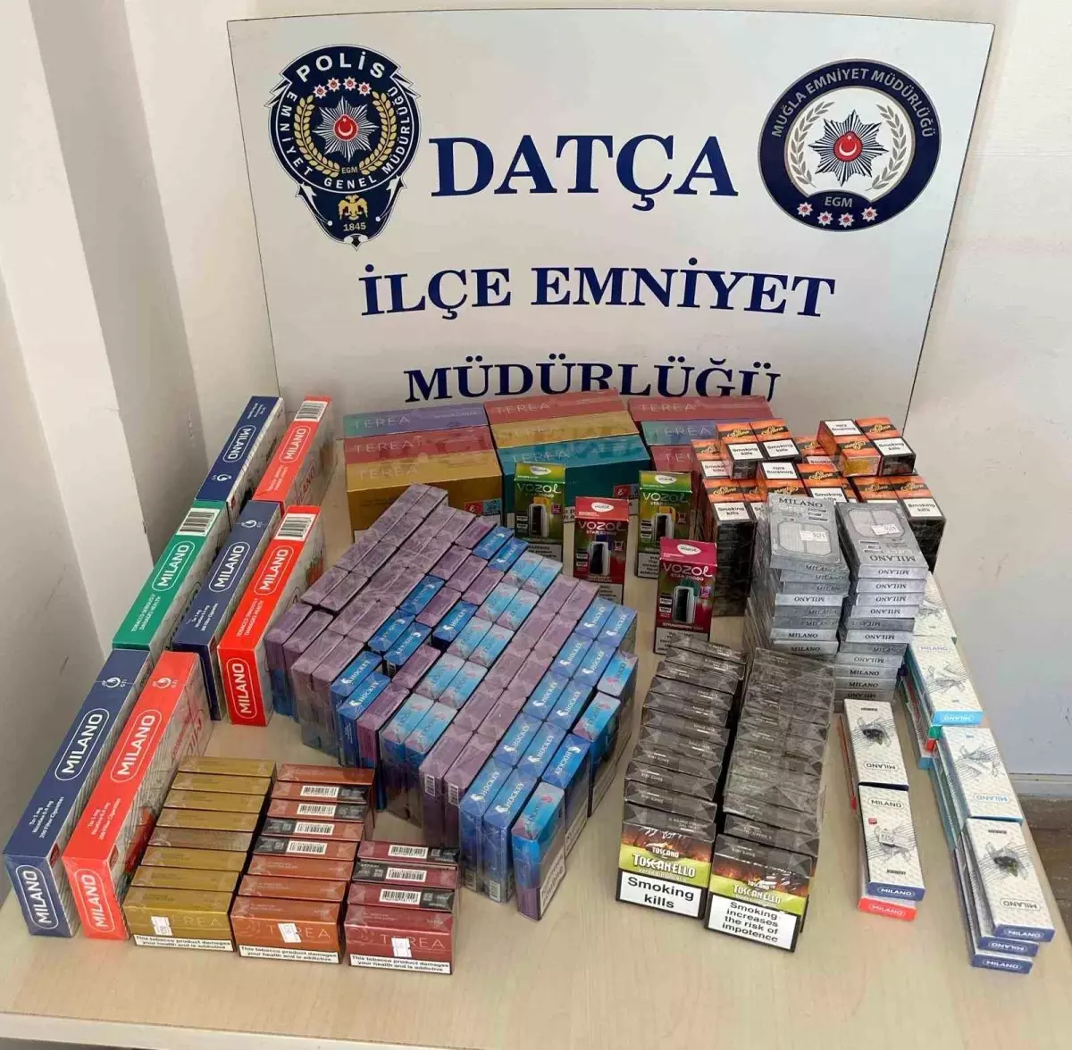 datcada-markette-kacak-sigara-ve-tutun-eserleri-ele-gecirildi-BM8IMmeY.jpg