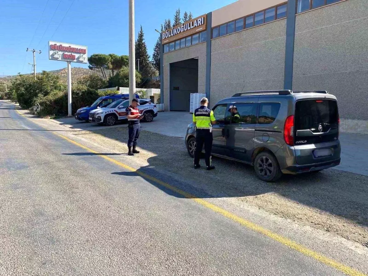 koskte-jandarma-trafik-ve-asayis-kontrollerini-siklastirdi-64vbbTRk.jpg