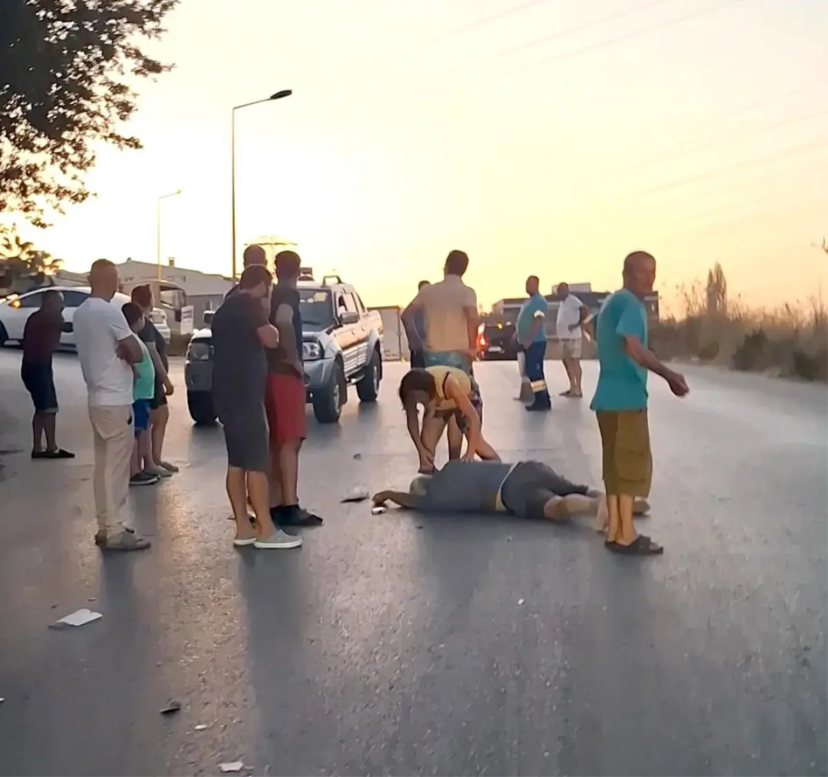 kusadasinda-motosiklet-kazasinda-66-yasindaki-sofor-hayatini-kaybetti-dt2ACAfS.jpg