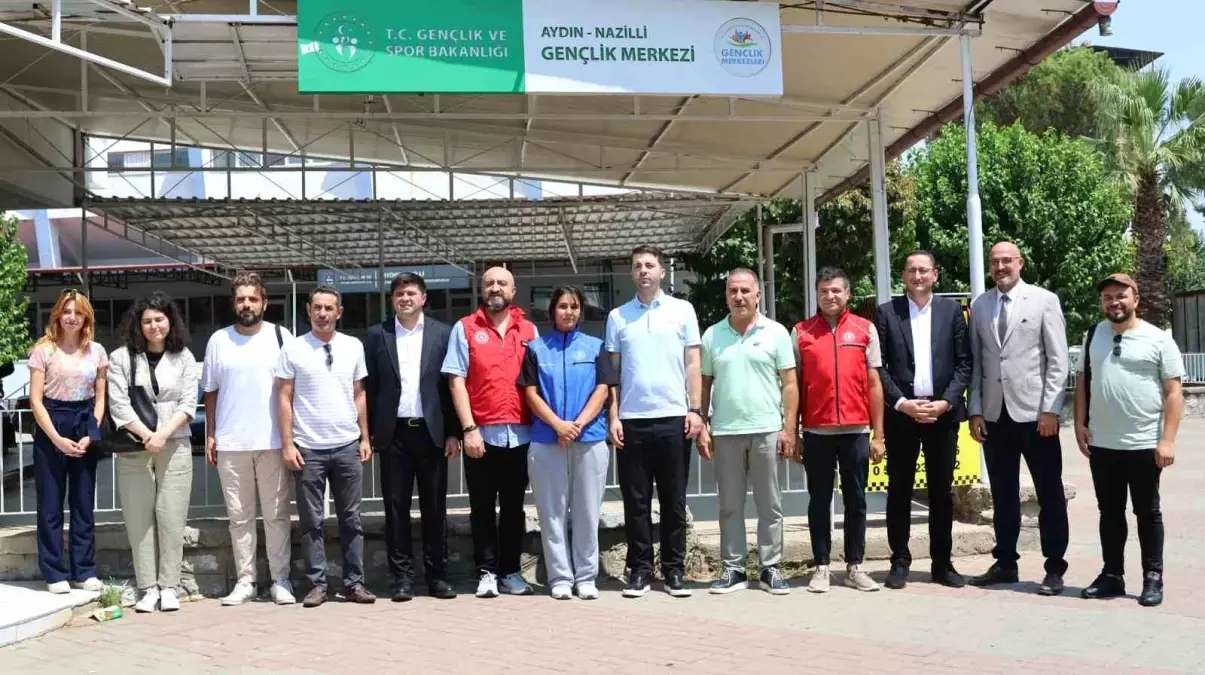 nazilli-genclik-merkezinde-genclik-incelemeleri-u6gym73j.jpg