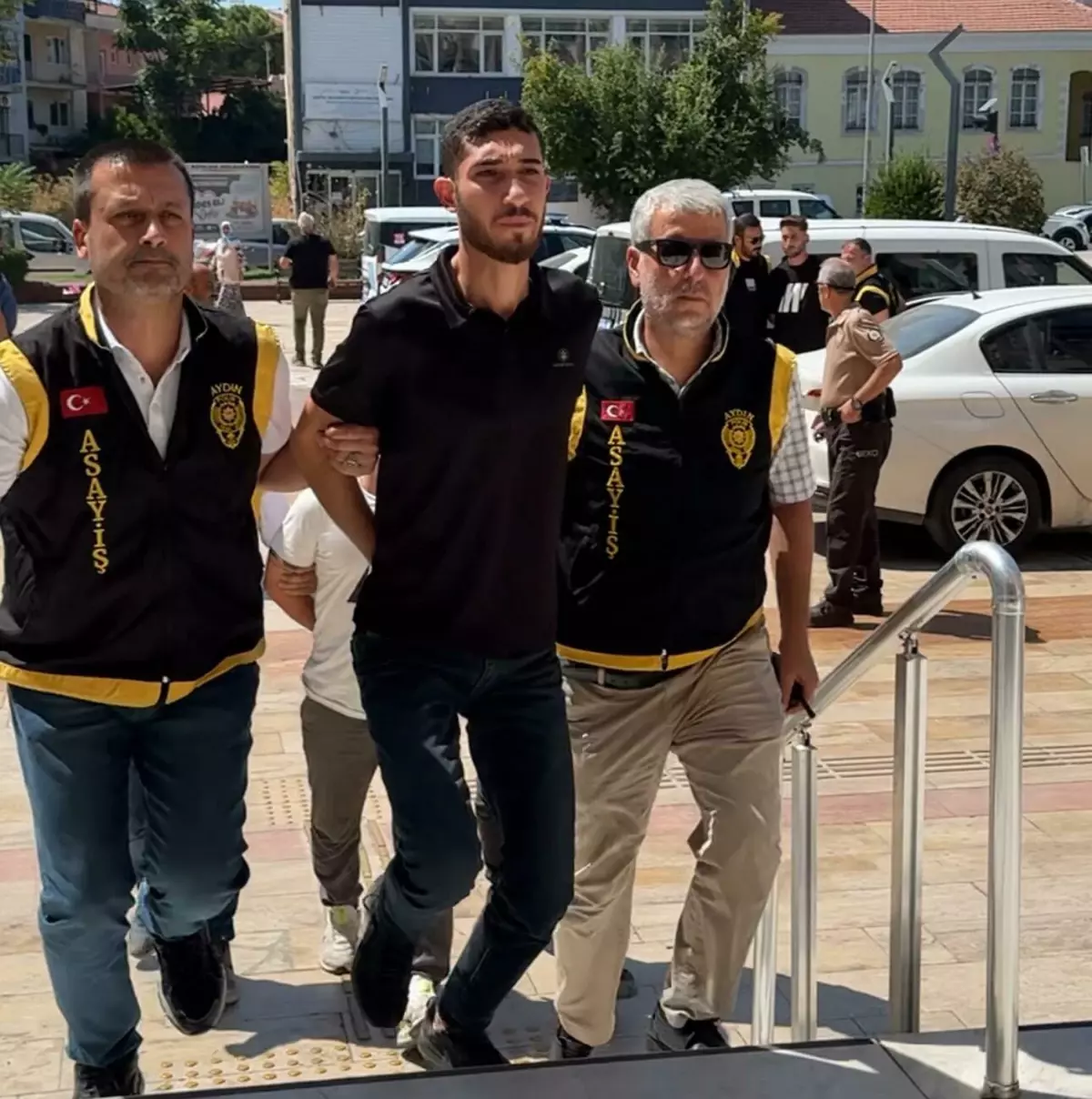 spor-salonuna-silahli-atak-2-tutuklama-hCLnKNBK.jpg