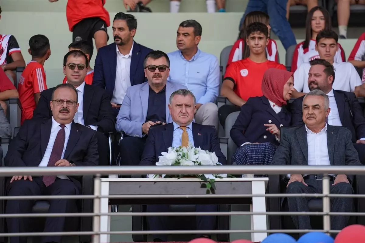 turkiyede-spor-ihtilali-genclik-ve-spor-bakani-bak-acilis-toreninde-konustu-5Gs1hNUG.jpg