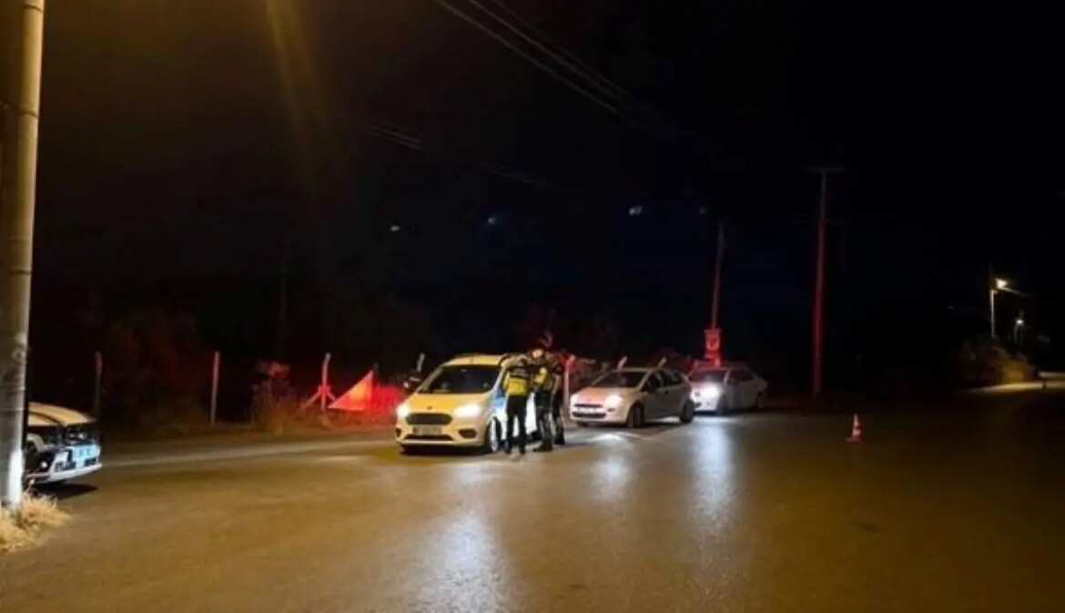 aydinda-yol-denetim-uygulamasi-43-arac-ve-71-sahis-denetim-edildi-uOylEdRc.jpg