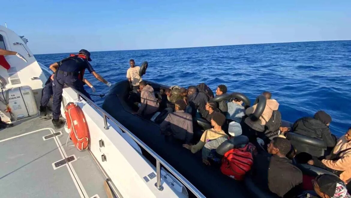 fethiye-aciklarinda-sistemsiz-gocmenlere-kurtarma-operasyonu-nXN9VNNT.jpg